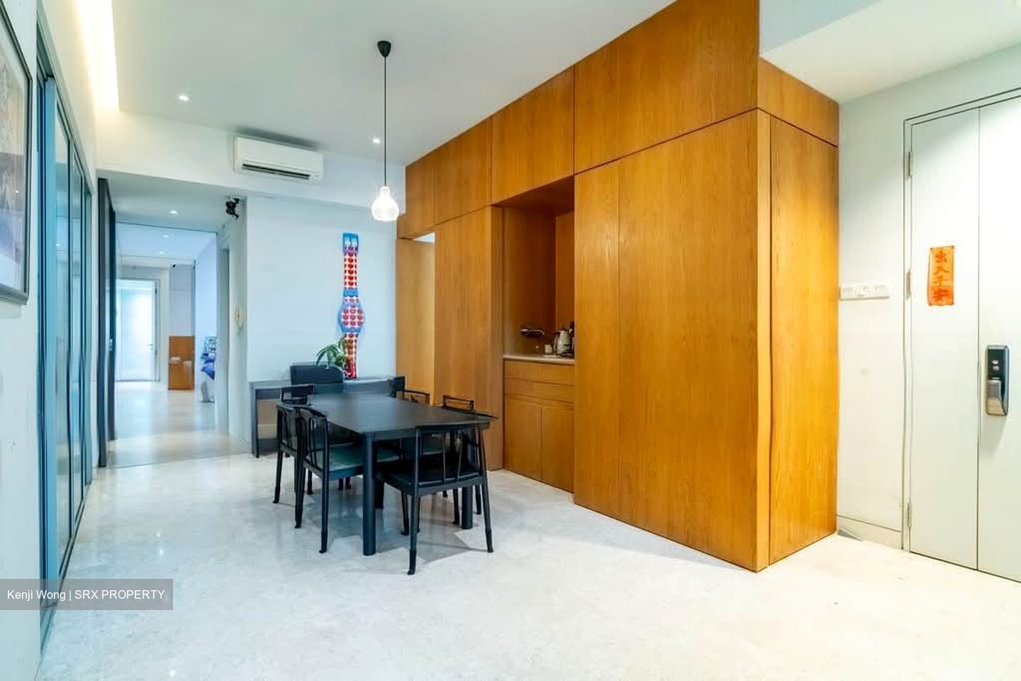 Lighthouse (D17), Condominium #561503101